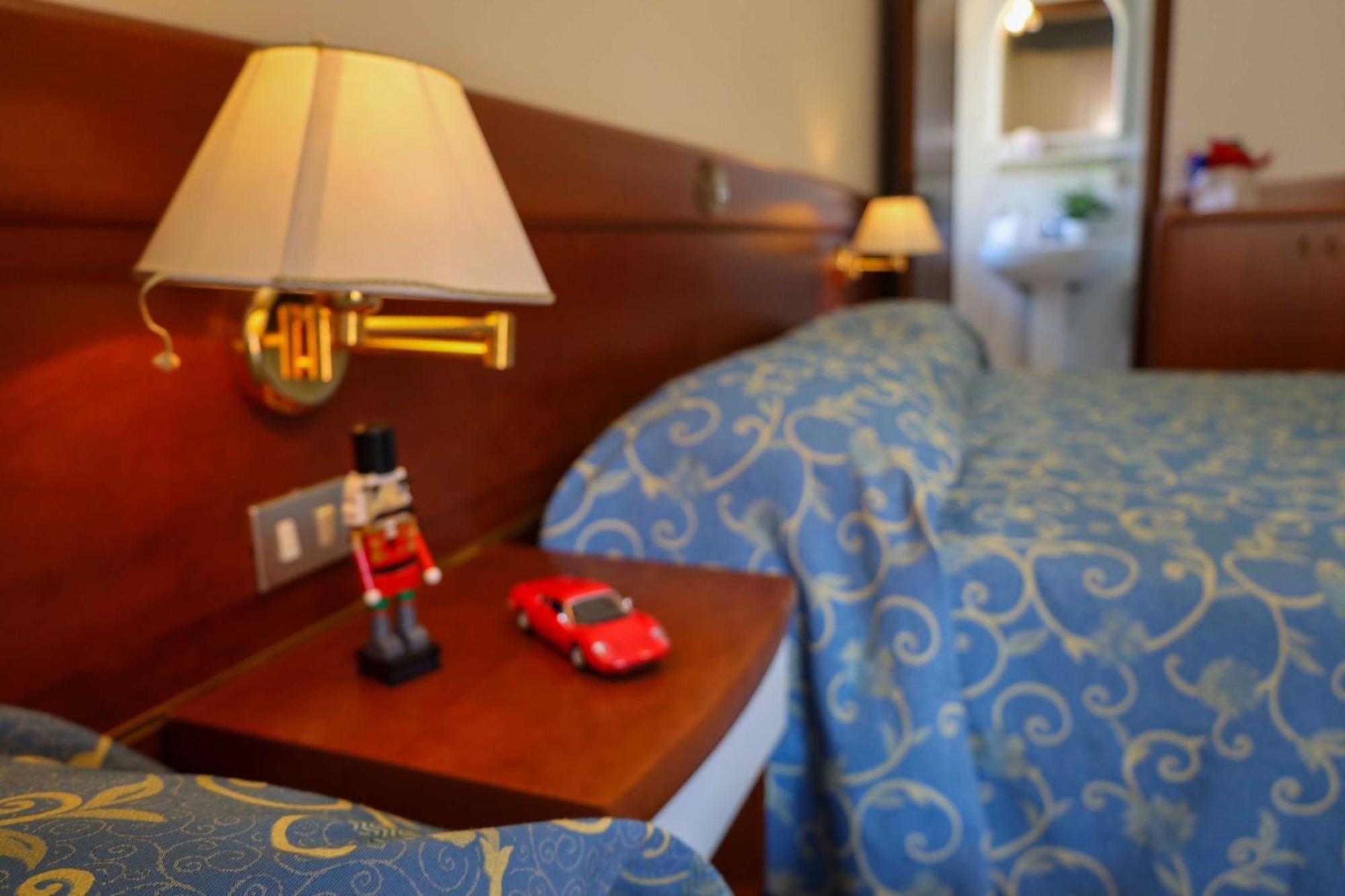 סוטומרינה Easy Hotel Meryon מראה חיצוני תמונה