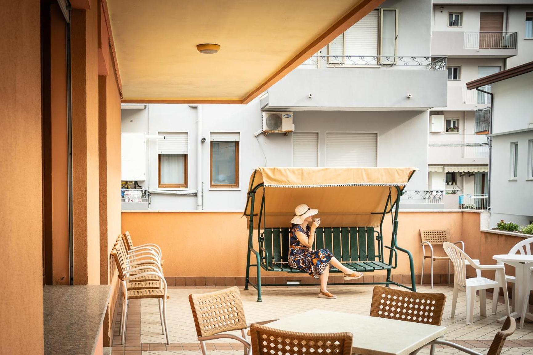 סוטומרינה Easy Hotel Meryon מראה חיצוני תמונה