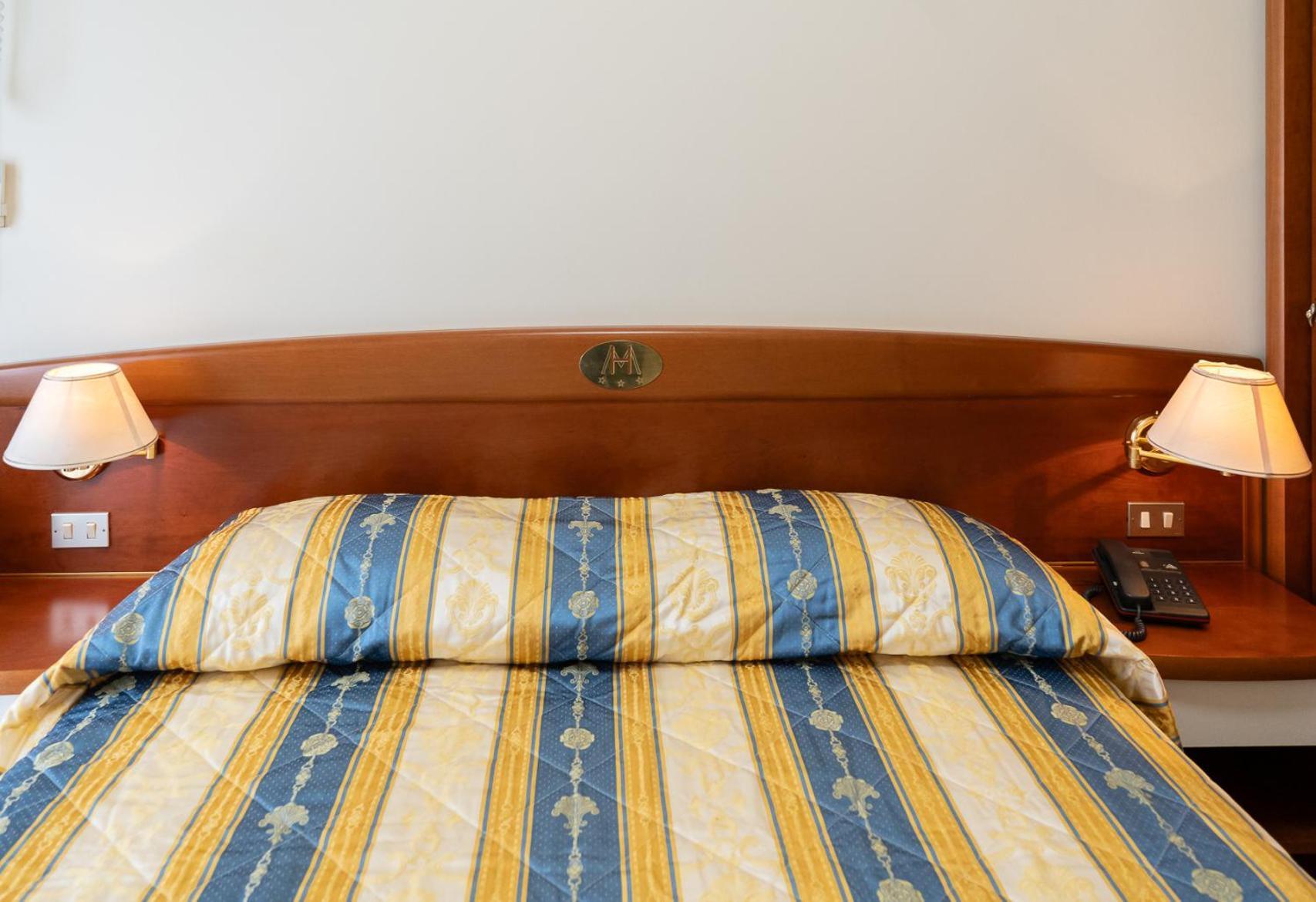 סוטומרינה Easy Hotel Meryon חדר תמונה